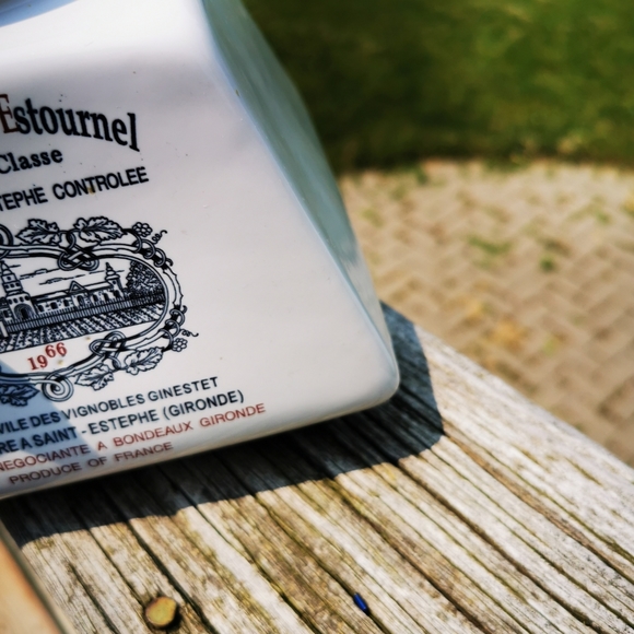 Chateau Cos D Estournel Wine Decanter - Picture 6 of 16